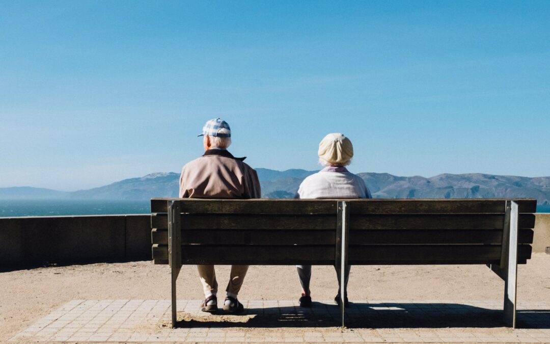 How to Invest for Retirement – Roth Versus Traditional IRA